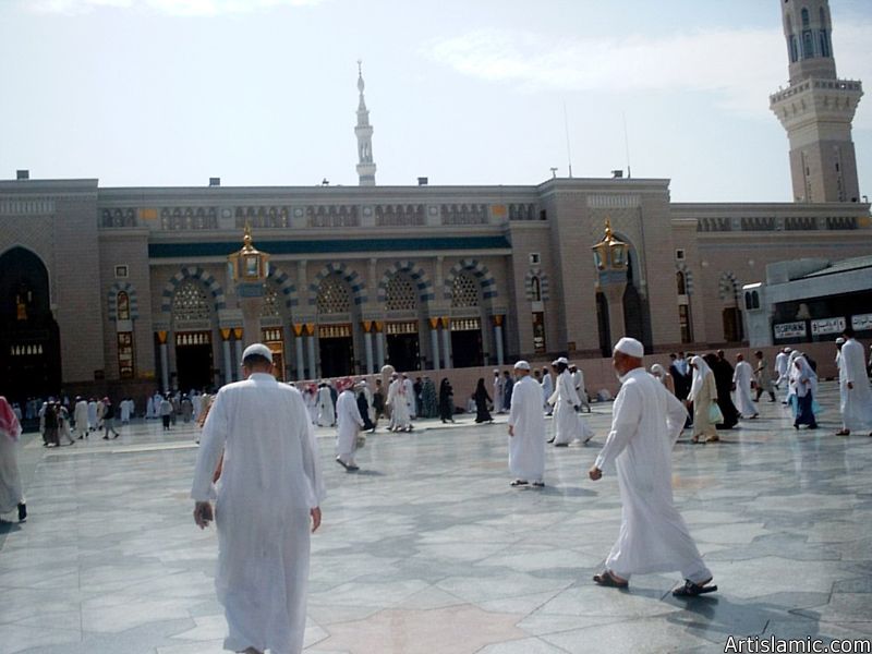 View of the outside court of the Prophet Muhammad`s (saaw) Mosque (Masjed an-Nabawe) in Madina city of Saudi Arabia.
