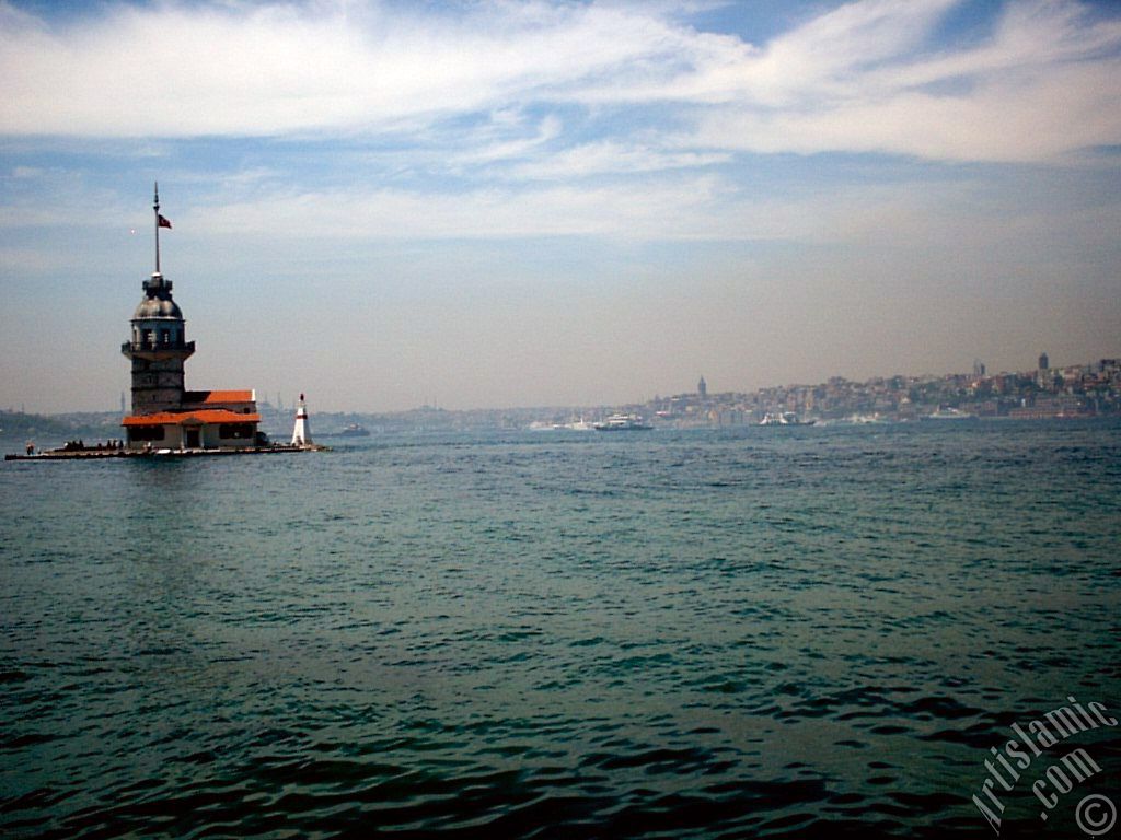 View of Kiz Kulesi (Maiden`s Tower) located in the Bosphorus from the shore of Uskudar in Istanbul city of Turkey.
